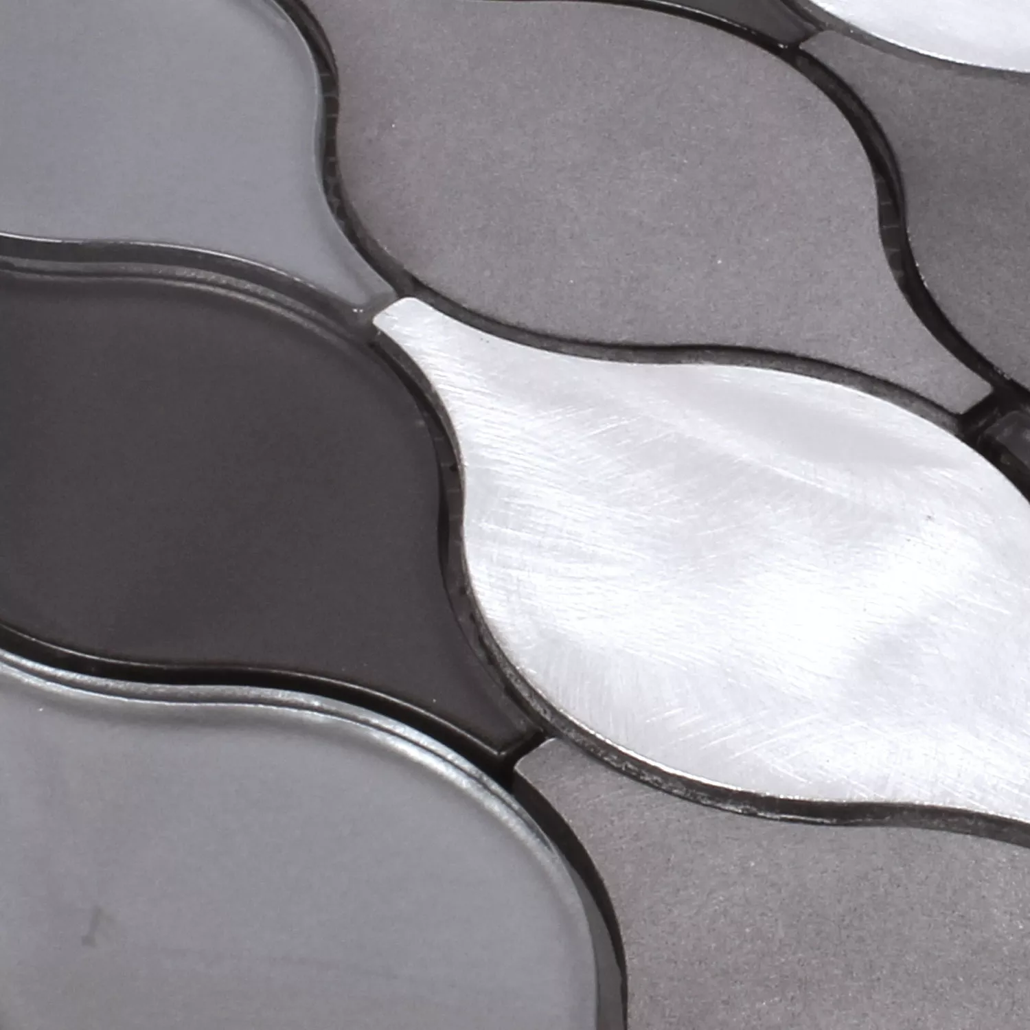 Sample Mozaïektegel Glas Aluminium Eliza Zwart Zilver