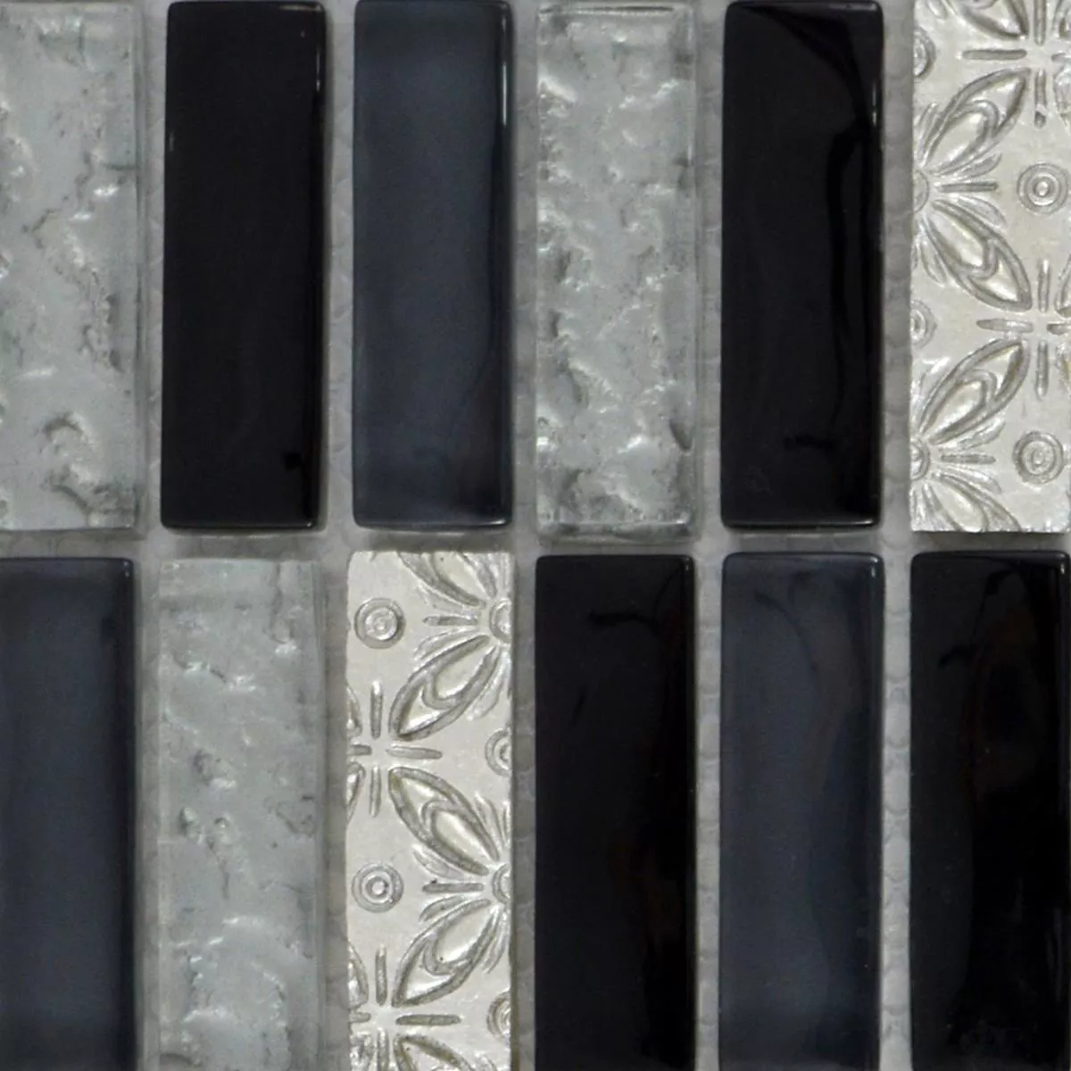 Sample Glasmozaïek Natursteentegels Conchita Zwart Zilver