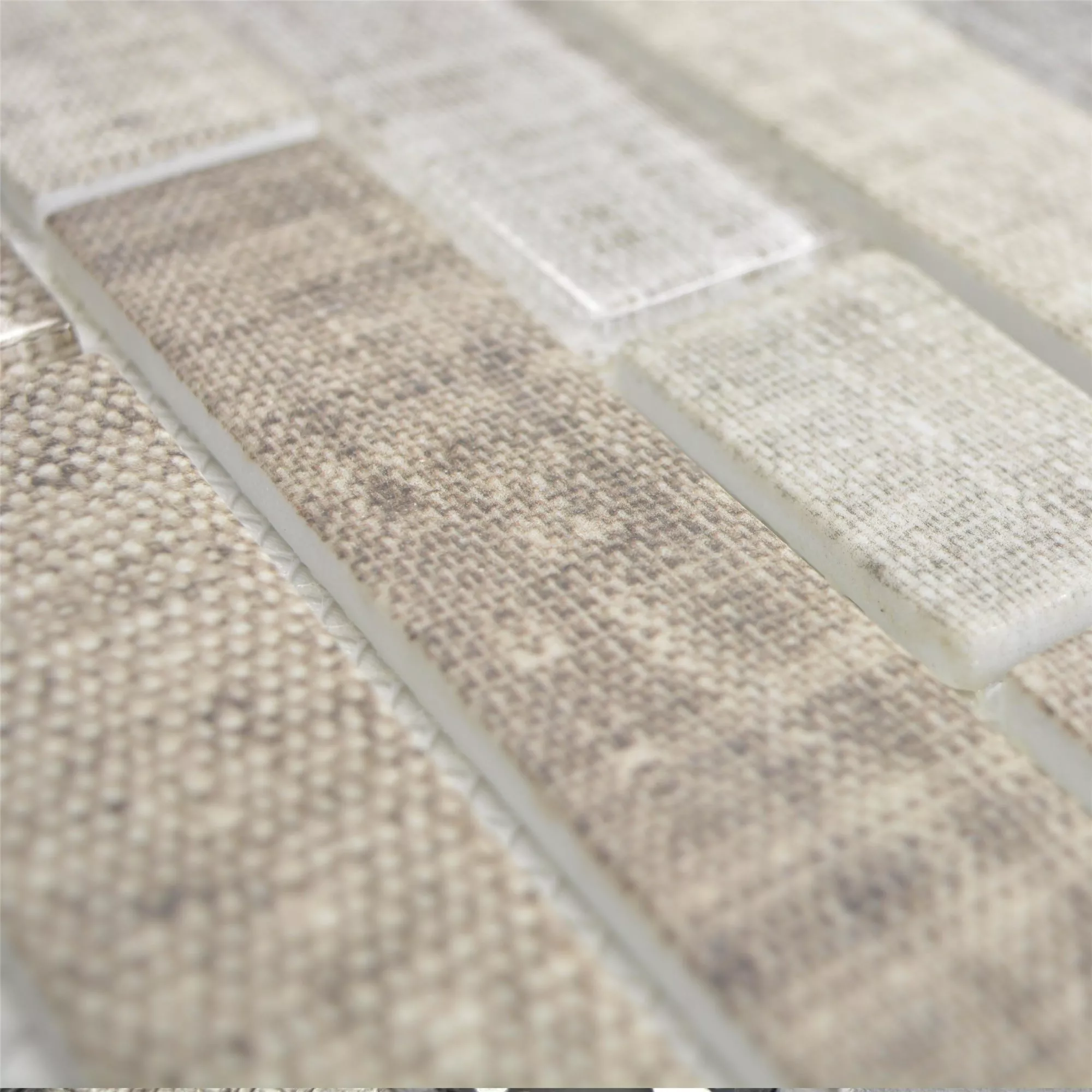 Sample Glasmozaïek Tegels Lyonel Textiel Optiek Brick Beige