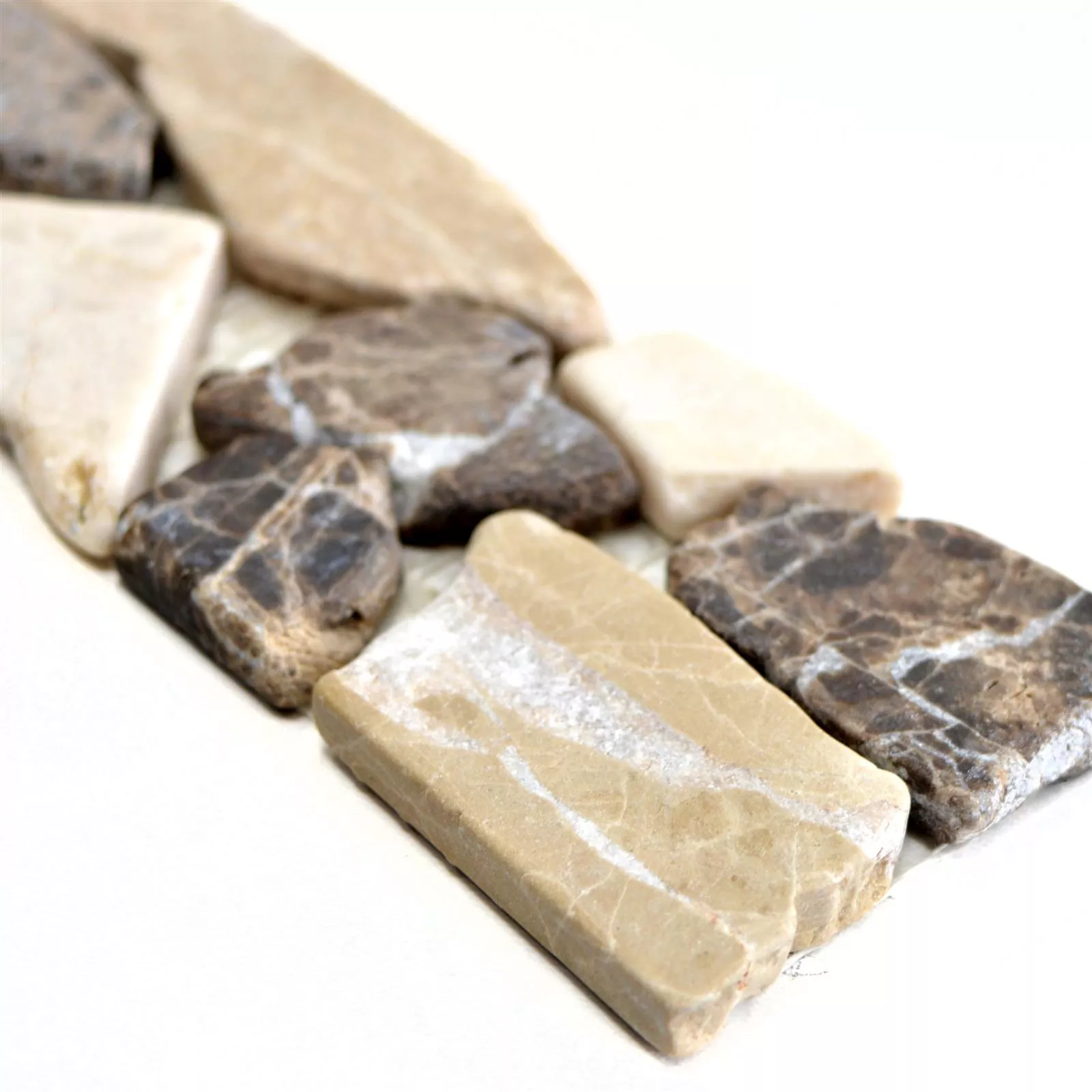 Natuursteen Tegelranden Riesco Castanao Biancone Natuursteen Tegelranden Riesco Castanao Biancone